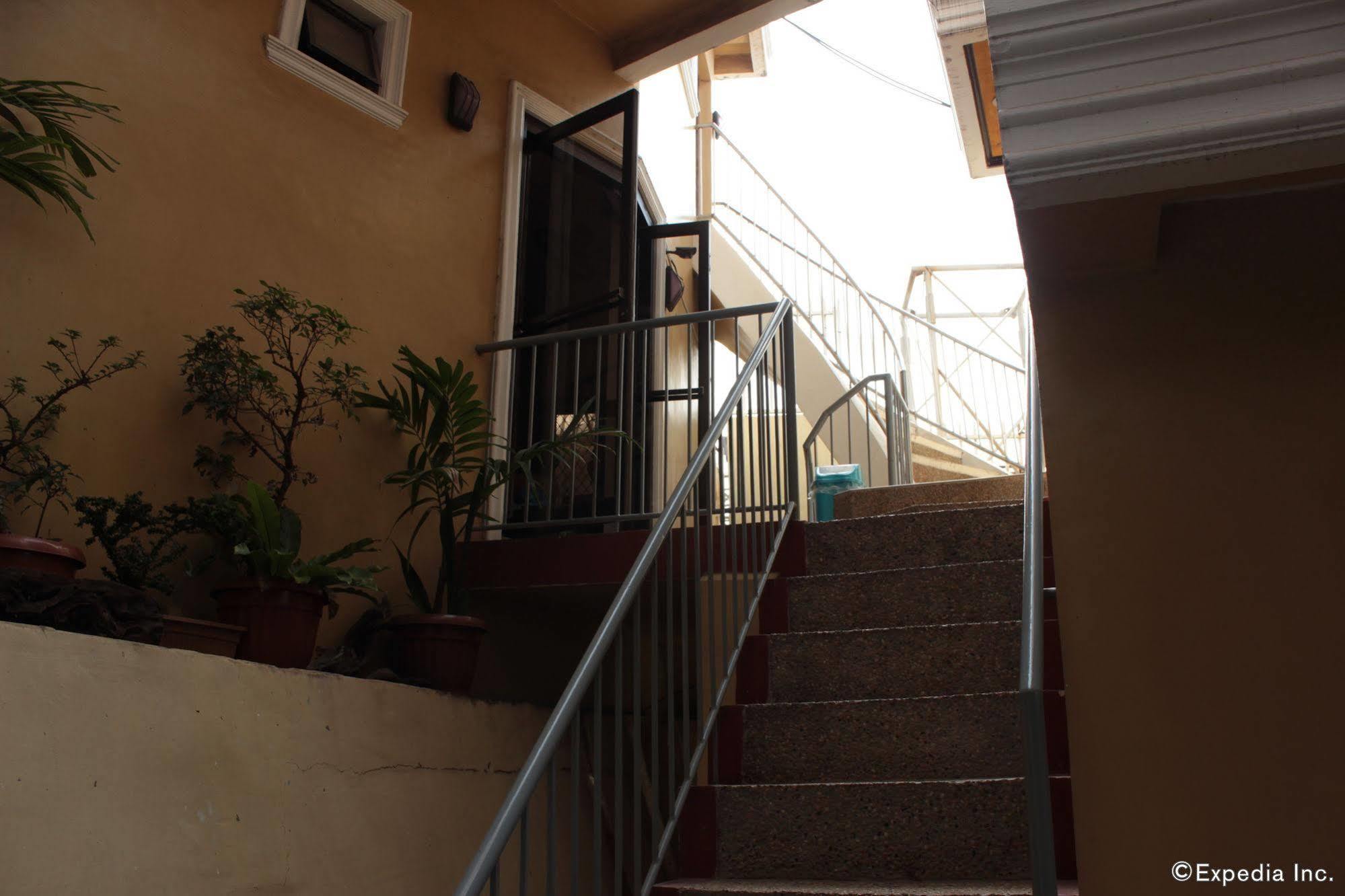 Apartelle De Gabrielle Coron Εξωτερικό φωτογραφία